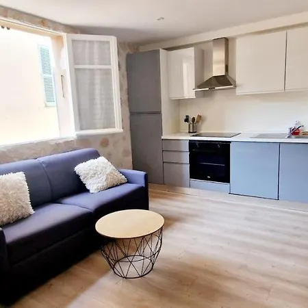 Apartment Chez Dominique 24 Guest In Migrainier With Ac Antibes